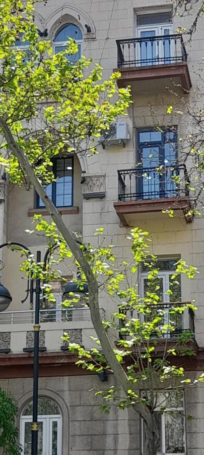 Apartment Close To Izmir Park Baku