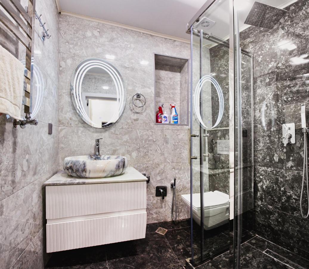 Apartment Close To Izmir Park Baku