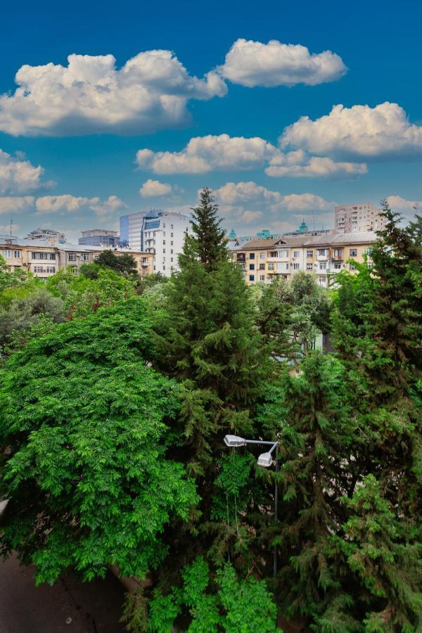 Close To Izmir Park * باكو
